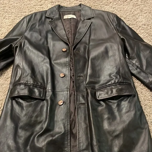Men’s dark brown leather coat